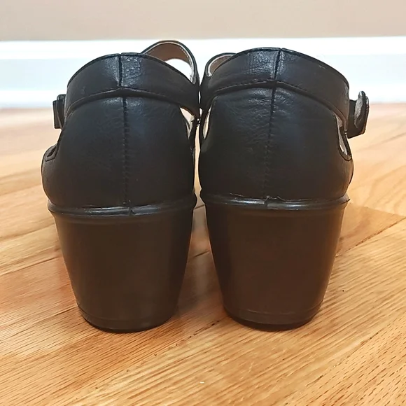 Aerocushion Black Mary Jane Dress shoes - Picture 5 of 8